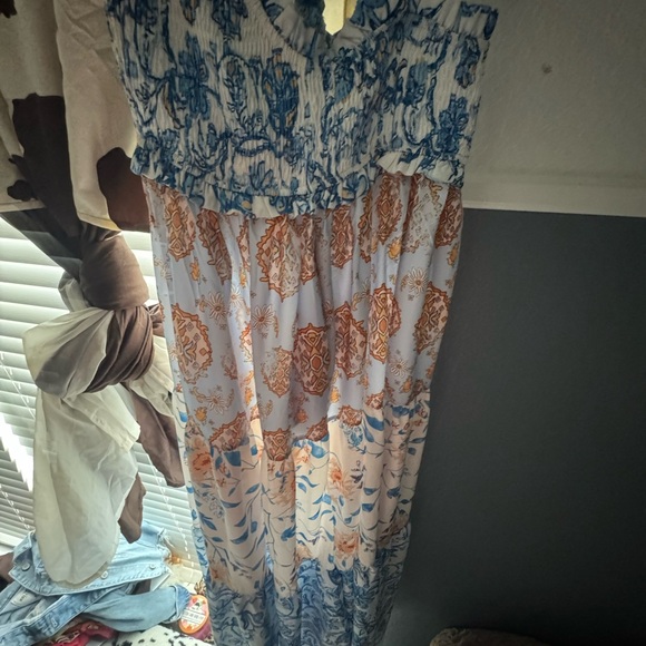 Floral Maxi Dress with Blue and Yellow Patterns - Picture 2 of 2
